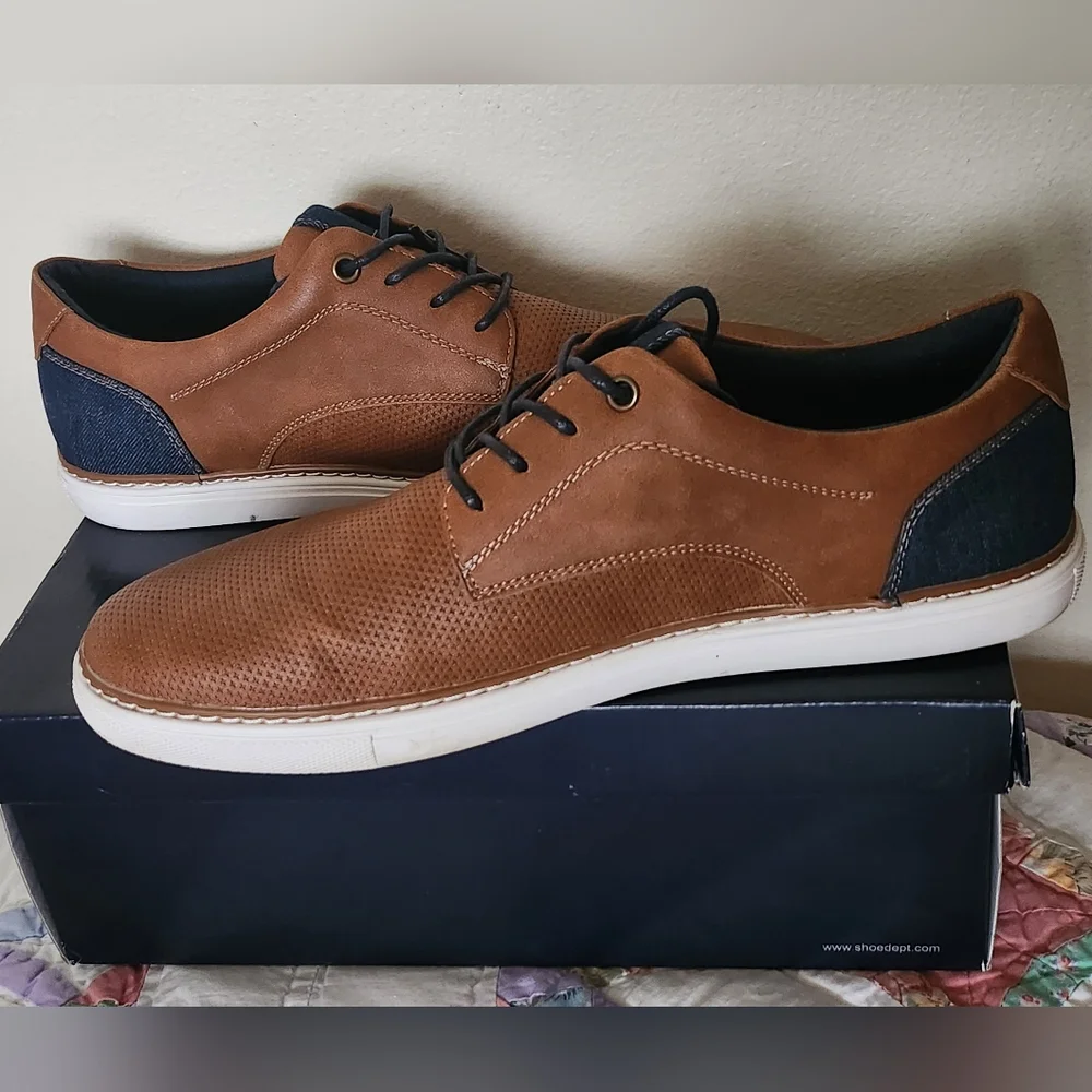 Ashford Hayes Oxfords Size 9.5 M